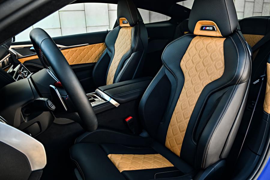 Интерьер BMW M8 Competition Coupe (F92) 2019 года  (UK) (фото 132 из 157)